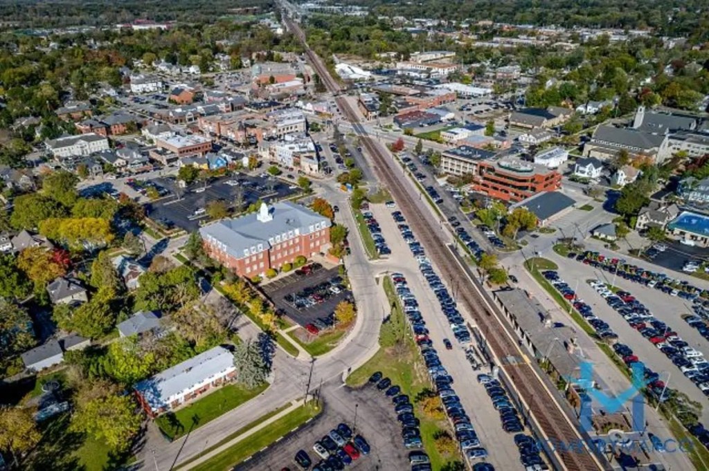 What Is It Really Like to Live in Barrington,&nbsp;Illinois?